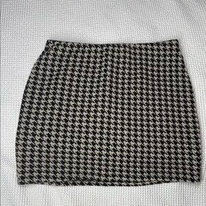Black and Cream MOD On Trend Houndstooth Mini Skirt - Large